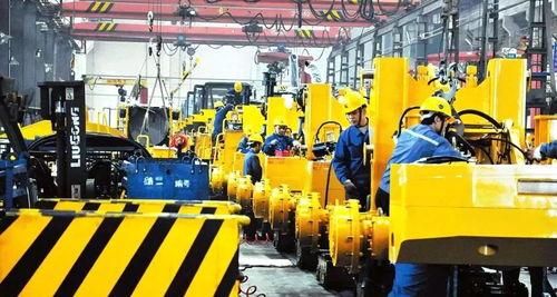 国产柳工制造视频,匠心独运，品质卓越的工程机械风采